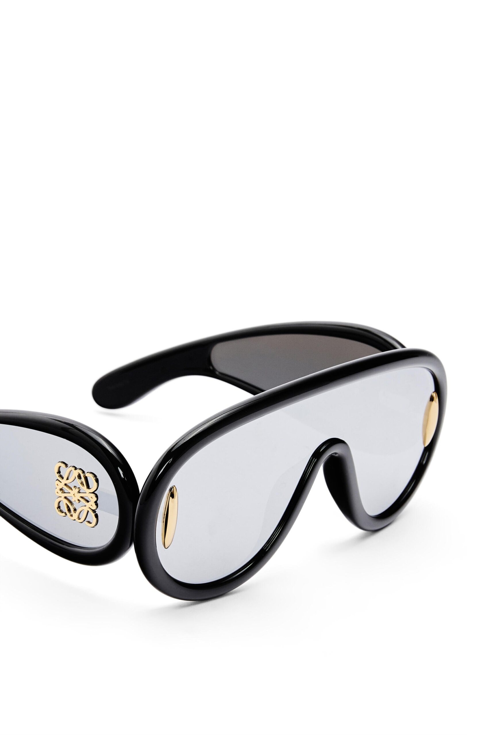 c7f6dcfa-34d4-4165-8141-ecb0238b5364